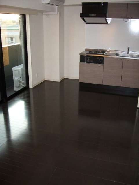 ルーブル高田馬場弐番館の居間・リビング