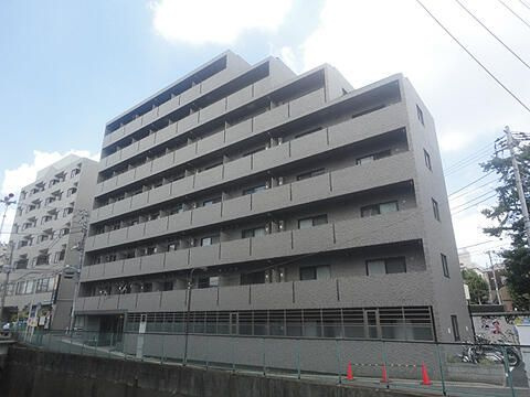 ルーブル高田馬場弐番館の外観