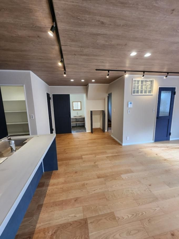 府中市四谷４丁目の中古一戸建の居間・リビング