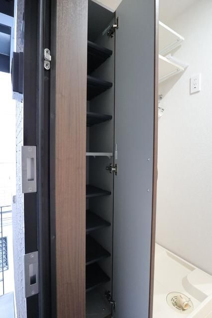 ルミウス芝５丁目の収納