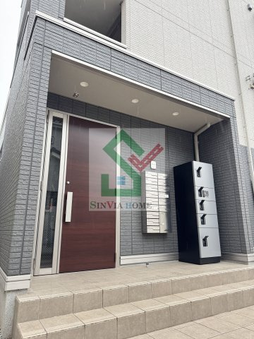 ディーセレーノ下藤沢のエントランス