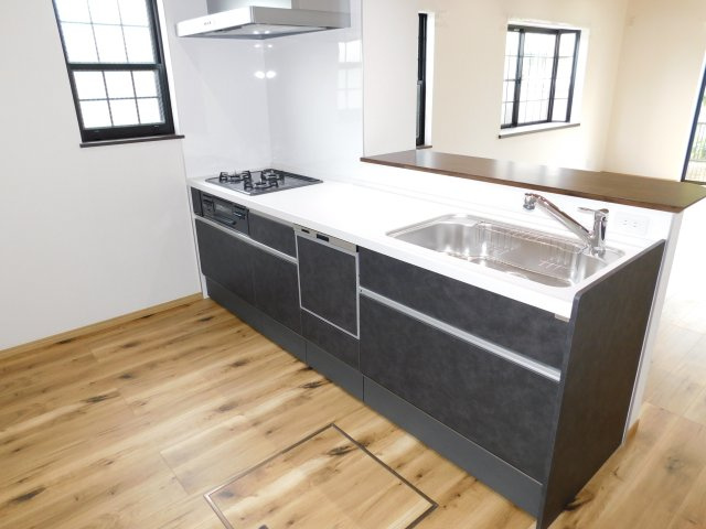 名古屋市南区星宮町の中古一戸建のキッチン|◇キッチン◇　　キッチン新品交換　食洗機付き　（２０２５年３月リフォーム済）