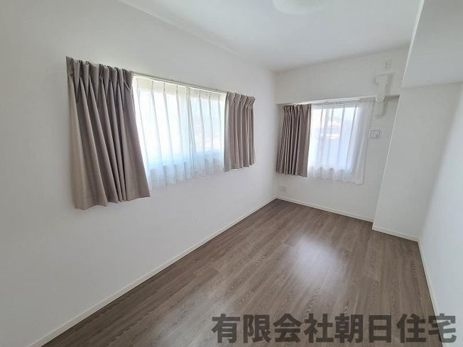 【洋室】 | アルファステイツ上乃木 3LDK | きれいな洋室です