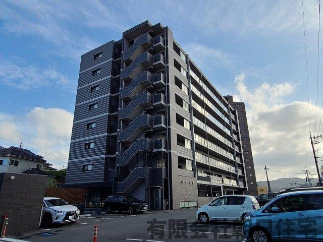 【外観】 | アルファステイツ上乃木 3LDK | 落ち着いた雰囲気の外観です