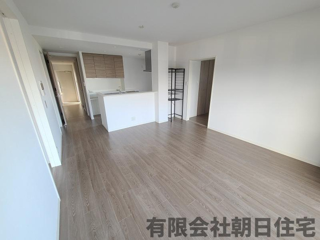 【居間・リビング】 | アルファステイツ上乃木 3LDK | ゆったりとしたリビングです