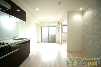 【内装】 | リュミアン堀田テラス | ＬＤＫ１０帖と洋室６帖（同仕様写真）