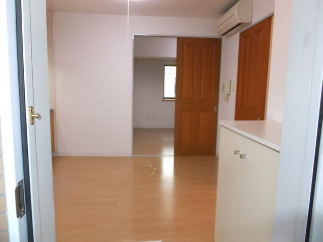 グリーンピア新横浜の玄関|参考写真。現況優先。