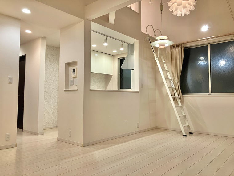 給田戸建の居間・リビング