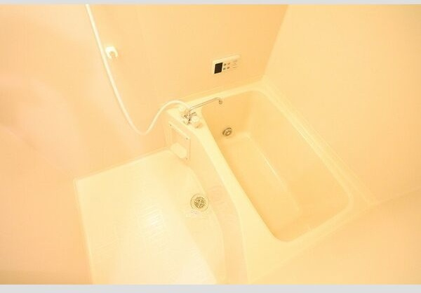 クレール石榑A・B・Cの浴室