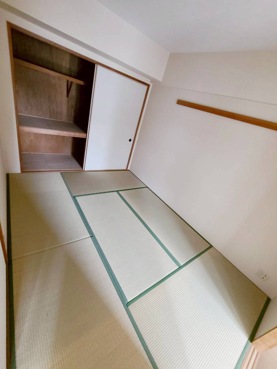 ヴェルドミールカミロクの居間・リビング