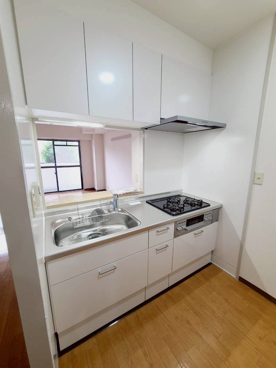 ヴェルドミールカミロクの洋室