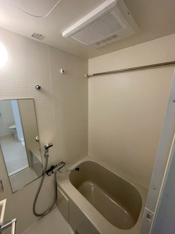 葛飾区金町４丁目の賃貸マンションの浴室