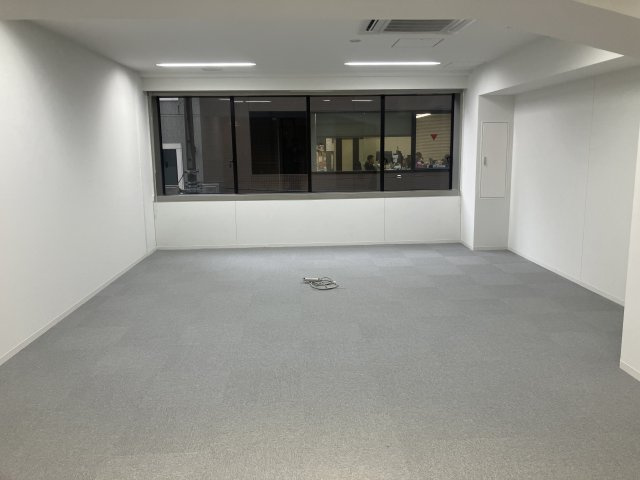 神田プラザビルの内装