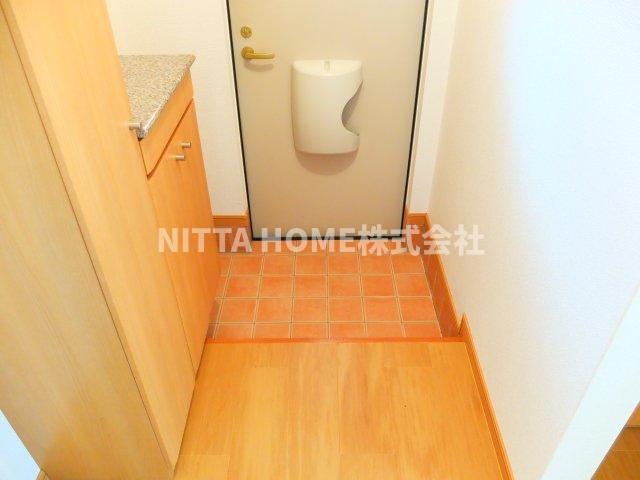 ベル　ファミーユⅠ　３番館の玄関|大きなシューズボックス完備しています！！