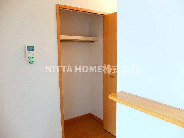 ベル　ファミーユⅠ　３番館の収納|各居室に収納を完備しています( ^^)