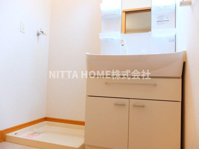 ベル　ファミーユⅠ　３番館の洗面所|室内洗濯機置場も有り◎