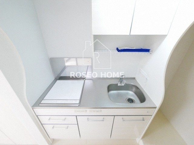 セレニテ本町グランデのキッチン