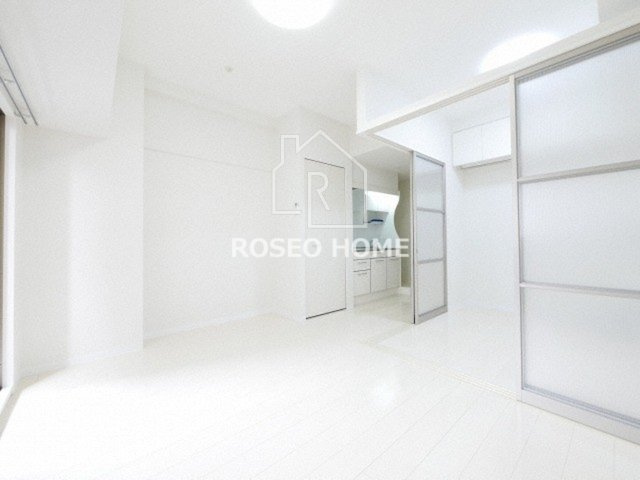 セレニテ本町グランデの居間・リビング