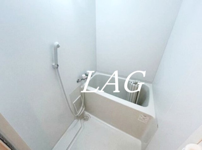 【浴室】 | ヴィクトリアンコート千葉 | お風呂です。