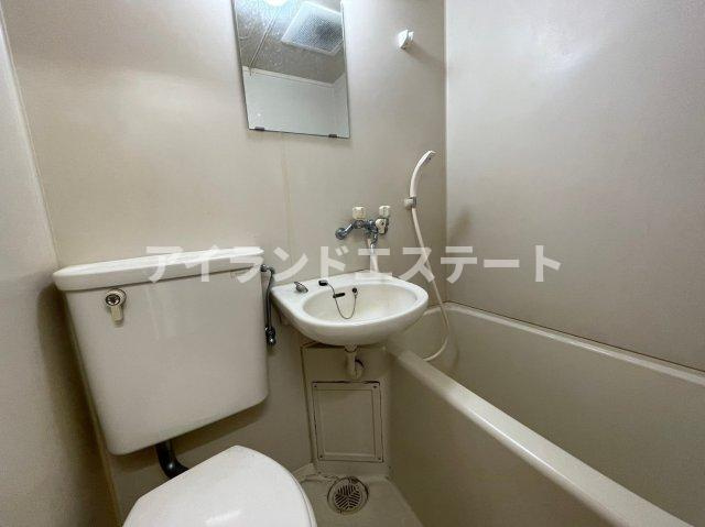 マンションパール世田谷　礼金0　陽当たり良好　最上階の浴室