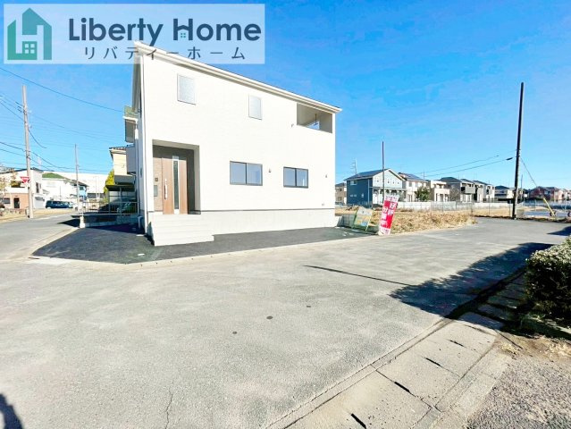 龍ケ崎市白羽第9　新築戸建の前面道路含む現地写真