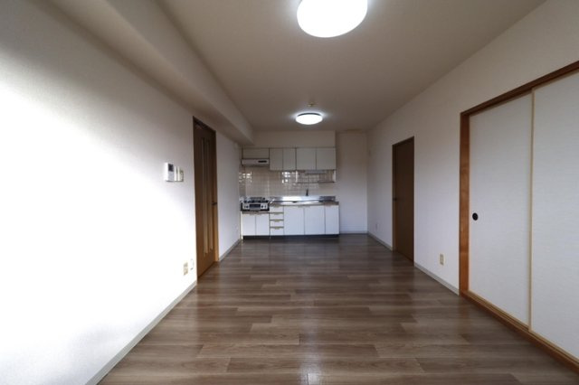 パークサイドＨＩＲＡＴＡの居間・リビング