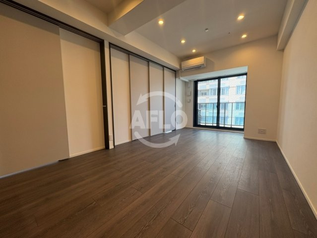 コンフォリア・リヴ谷町四丁目　中大江小学校区の居間・リビング|コンフォリア・リヴ谷町四丁目　リビング