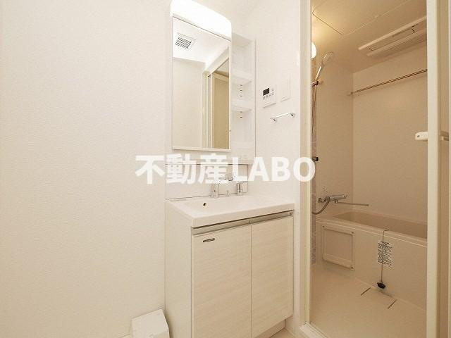 S-RESIDENCE難波大国町Unoの洗面所