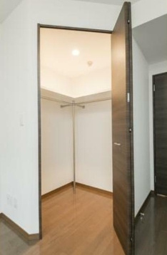 【収納】 | フォレスト東高円寺 | ウォークインクロゼット完備。