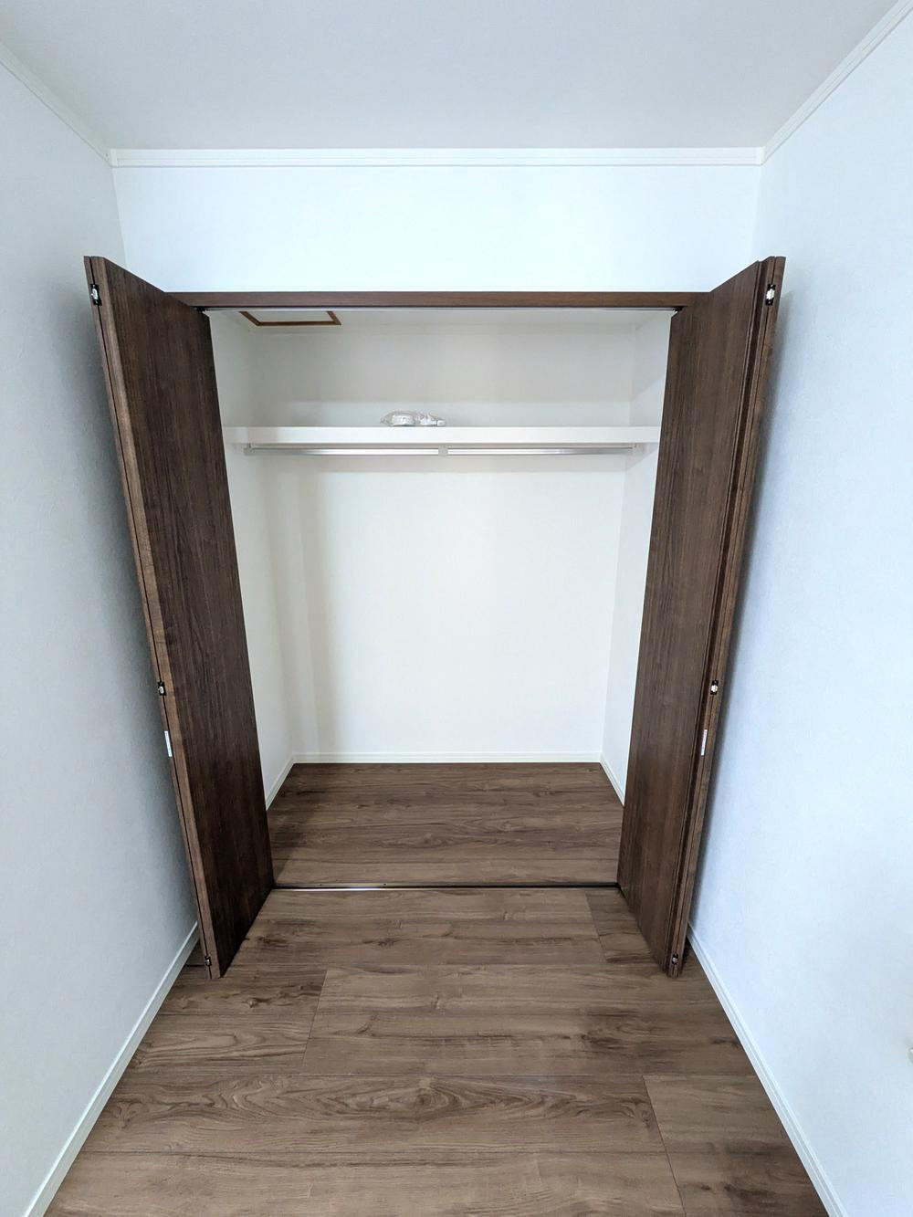 東船橋2丁目　中古一戸建ての収納|クローゼット
■物件内覧・資金計画相談・住宅ローン相談、リフォーム相談、お問合せ受付中■
※当日・翌日のご内覧、ご相談はお電話でのお問合せがスムーズです！