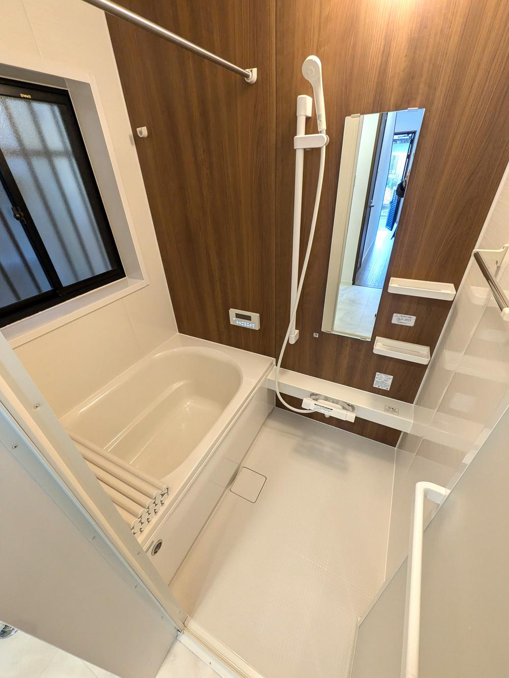 東船橋2丁目　中古一戸建ての浴室|ユニットバス
■物件内覧・資金計画相談・住宅ローン相談、リフォーム相談、お問合せ受付中■
※当日・翌日のご内覧、ご相談はお電話でのお問合せがスムーズです！