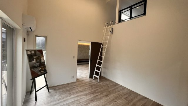 福岡市西区太郎丸2丁目　新築戸建の洋室|きれいな洋室です