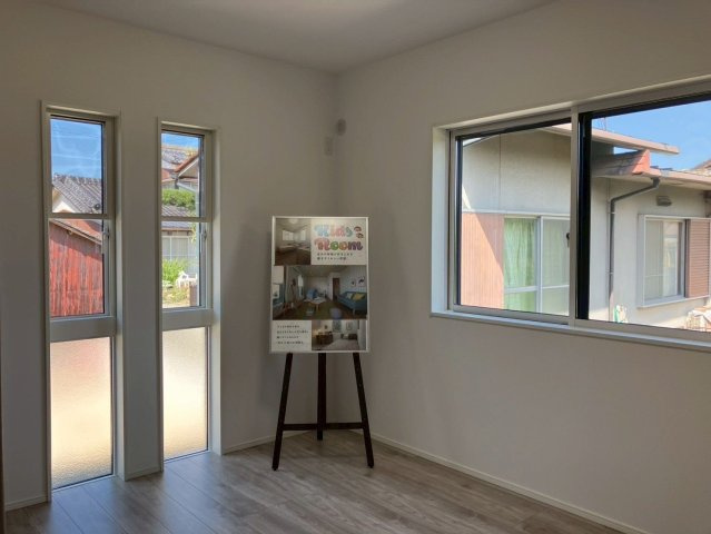 福岡市西区太郎丸2丁目　新築戸建の居間・リビング