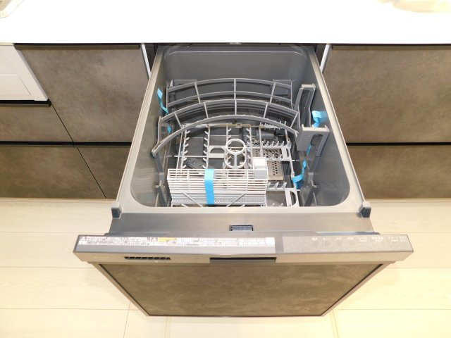 津島市下切町字高橋の新築一戸建のキッチン|◇食洗機◇　　家事の味方、食洗機搭載♪