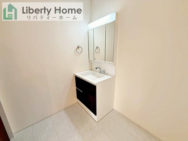 鹿嶋市平井東第1　新築戸建の独立洗面台