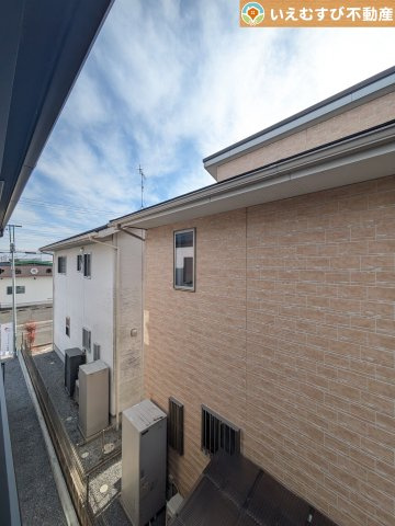 GRAFARE　羽生市中岩瀬の展望|高い建物が無く開放感のある展望
バルコニーからの展望も開けていて閑静な住宅地が望めます。日当りも良いですね♪