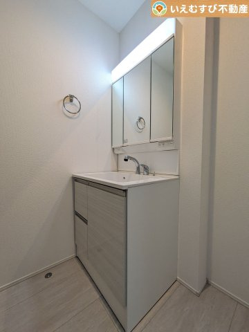 GRAFARE　羽生市中岩瀬の独立洗面台