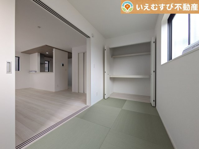 GRAFARE　熊谷市上之3期の和室|すぐ横になれる和室は、みんながほっと一息つける空間
ちょっとした休憩や来客時、お子様のお世話にも大活躍しそうですね♪