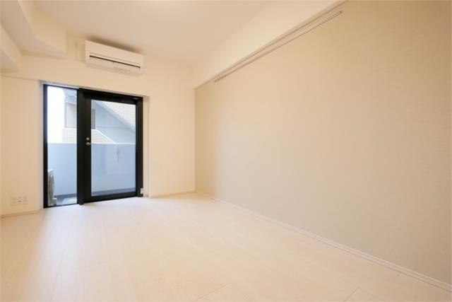 アークマーク大森町アジールコートの居間・リビング