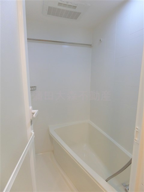 アークマーク大森町アジールコートの浴室