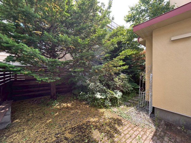 里塚1条3丁目戸建の庭