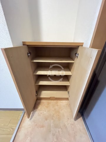 レインボーコート立売堀の収納|レインボーコート立売堀　シューズボックス