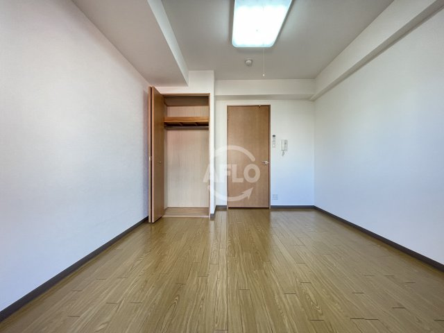 レインボーコート立売堀の居間・リビング|レインボーコート立売堀　洋室