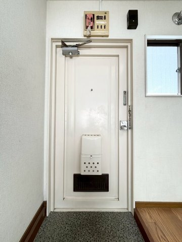 第三ハイツの玄関|第三ハイツ(同建物別室写真)