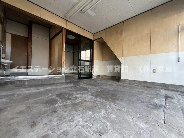 菅谷倉庫の居間・リビング