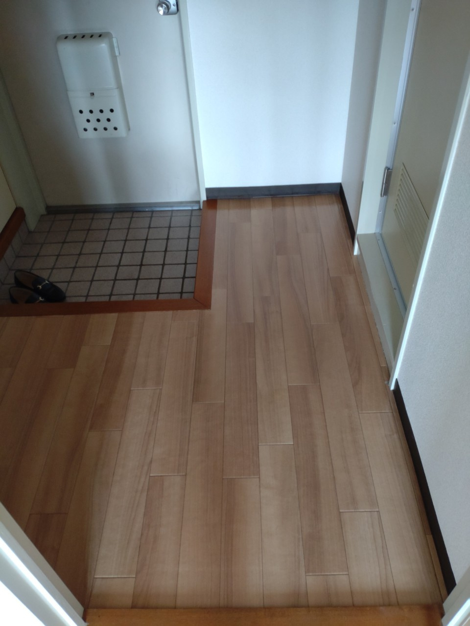 ユニプラザの玄関