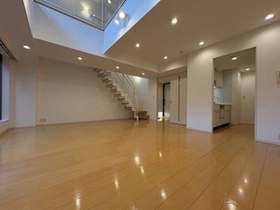 【居間・リビング】 | フレンシア外苑西