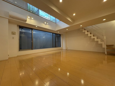 【居間・リビング】 | フレンシア外苑西