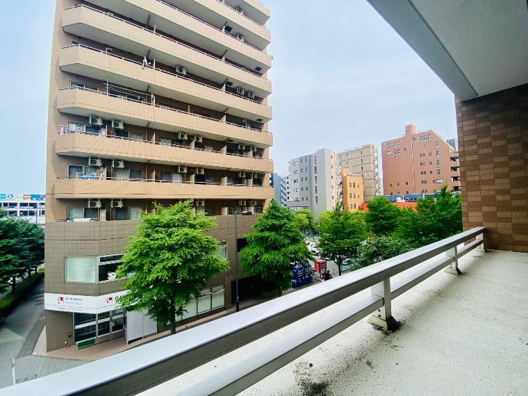 プラハ横浜センター南ステーションアリーナの展望