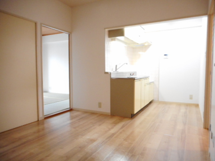 フロントアイランドハイツの居間・リビング|他部屋参考写真